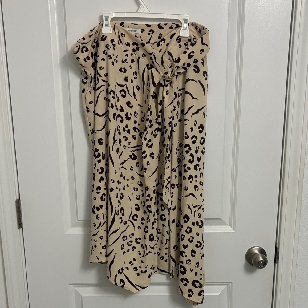 Nine West Beige and Dark Brown Leopard Print Skirt with Gold Accent